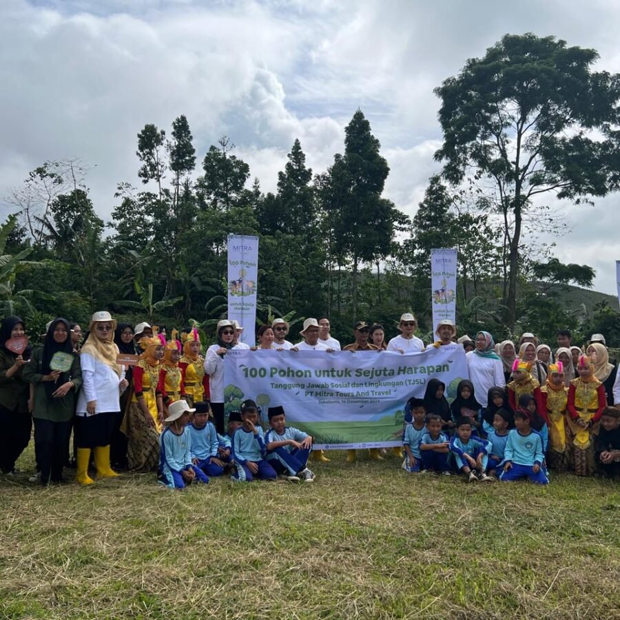 CSR Mitra Tours and Travel: Menanam Pohon Bersama Anak Sekolah di Sukabumi
